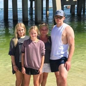 Meet your Posher, Carson